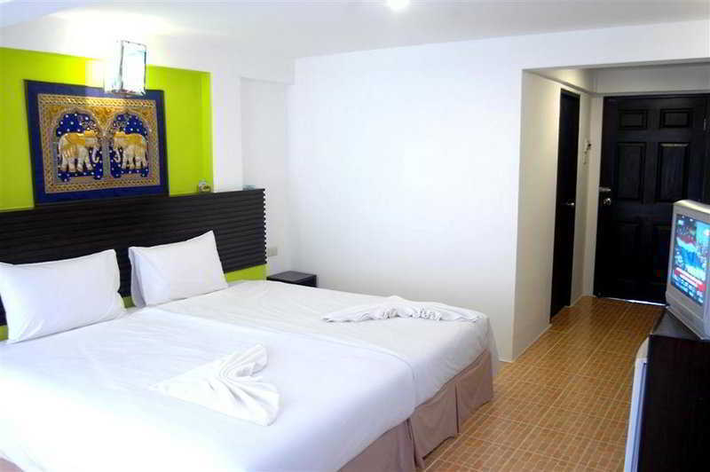 Baboona Beachfront Living Pattaya Eksteriør bilde