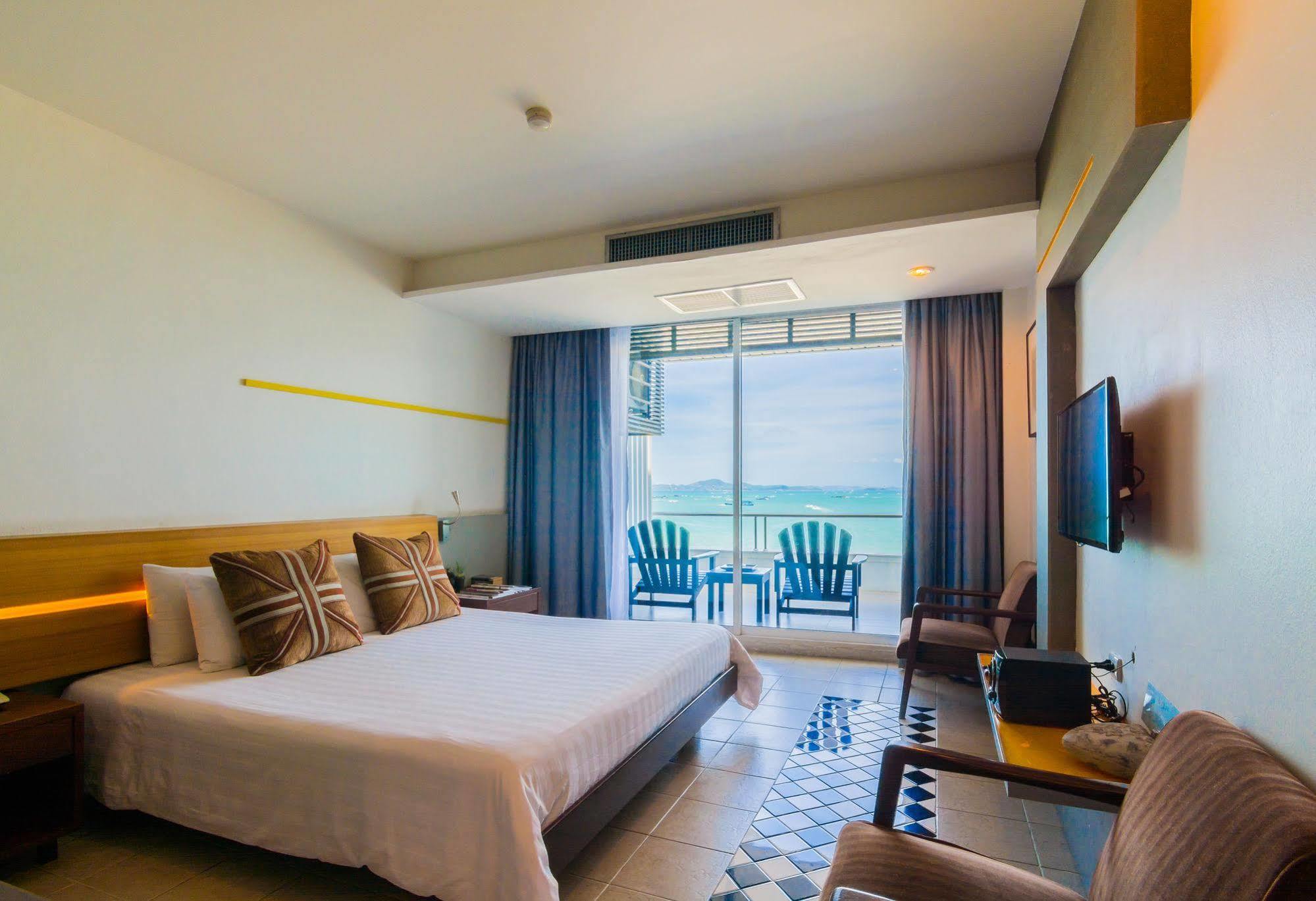 Baboona Beachfront Living Pattaya Eksteriør bilde