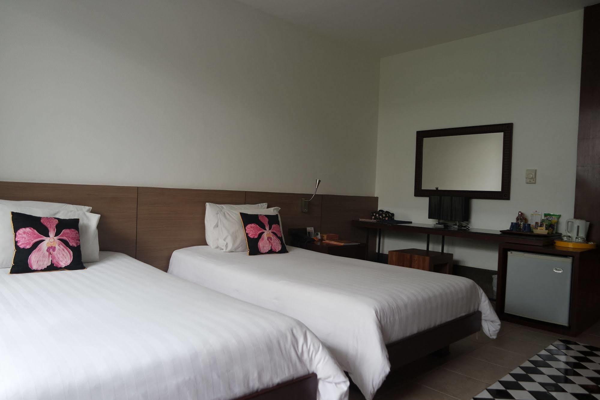Baboona Beachfront Living Pattaya Eksteriør bilde