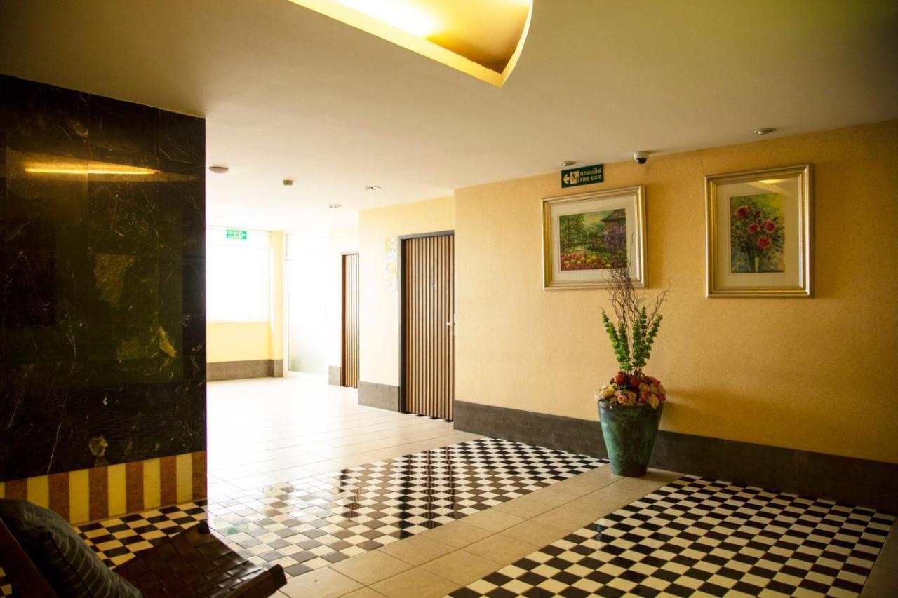 Baboona Beachfront Living Pattaya Eksteriør bilde